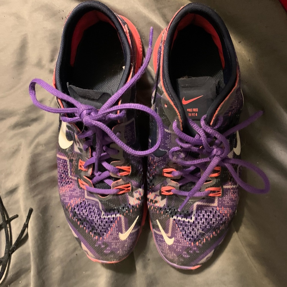 Tennis Shoes